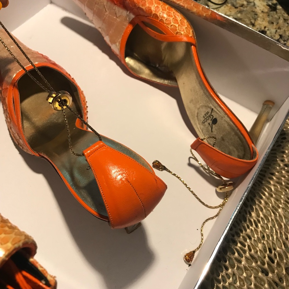 Sacco shoe EUR size 11 shoe with matching purse. - Picture 3 of 9